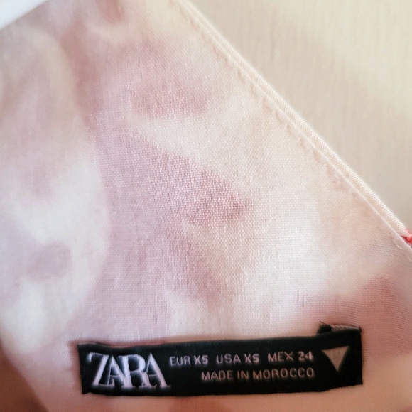 ZARA | One Shoulder Red Floral Top - Picture 4 of 4